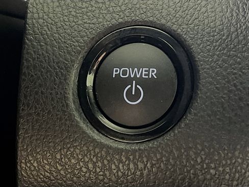 Used 2026 Toyota Camry SE w/ Multimedia Upgrade Package image 23