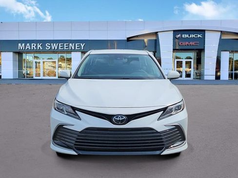 Used 2023 Toyota Camry LE FWD image 2