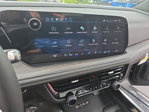 New 2026 Chevrolet Tahoe Premier w/ Sun And Tow Package AWD/4WD image 22