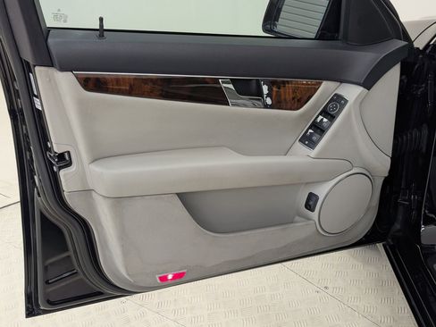 Used 2014 Mercedes-Benz C 250 C 250 Sport image 19