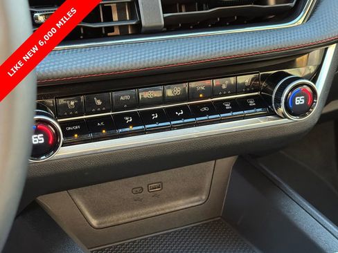 Used 2025 Chevrolet Equinox RS w/ Safety and Technology Package image 29