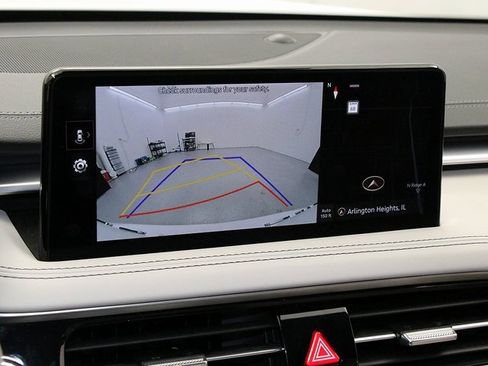 Used 2025 Genesis G70 2.5T image 19