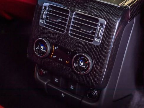 Used 2018 Land Rover Range Rover Long Wheelbase Autobiography image 49