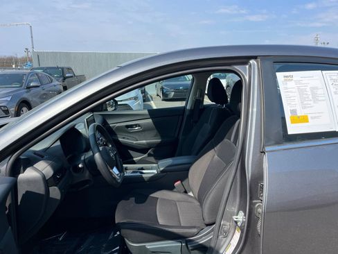 Used 2025 Nissan Sentra SV image 26