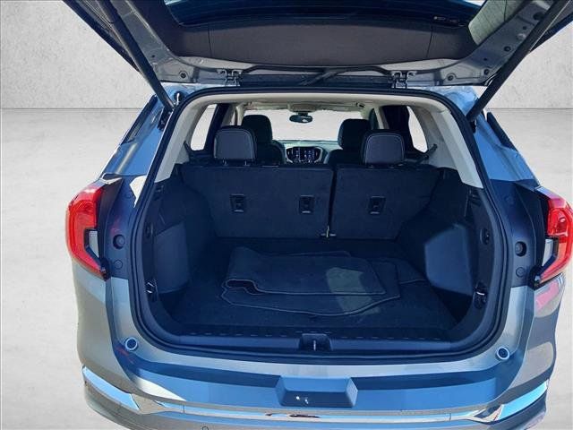 Used 2023 GMC Terrain Denali AWD/4WD image 6
