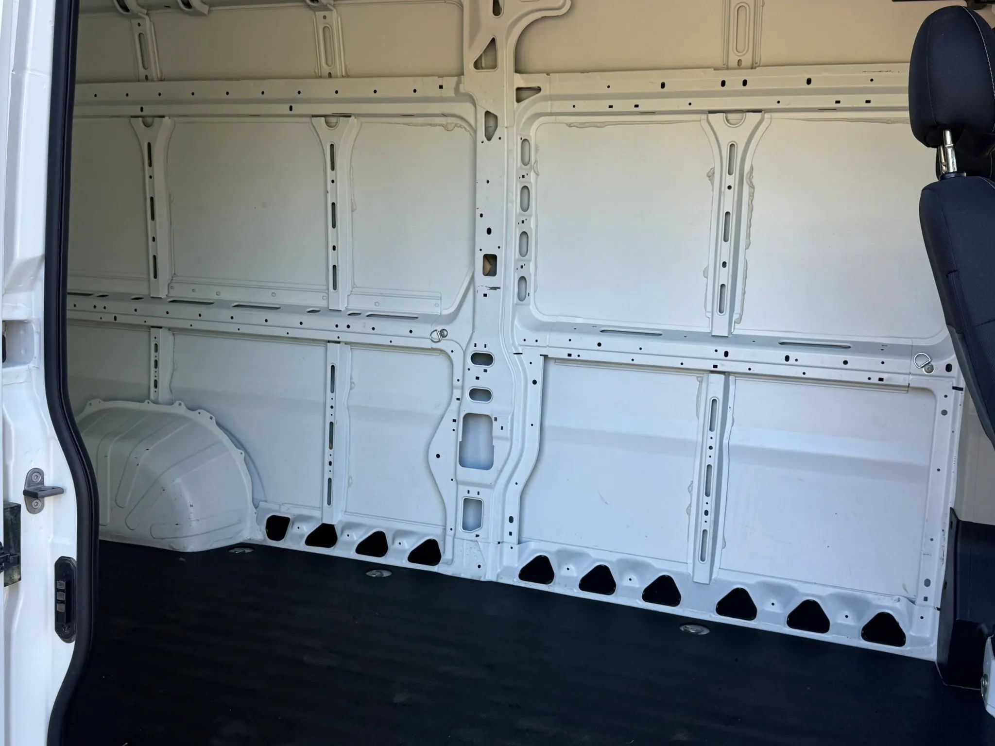 Used 2021 RAM ProMaster 2500 FWD image 25