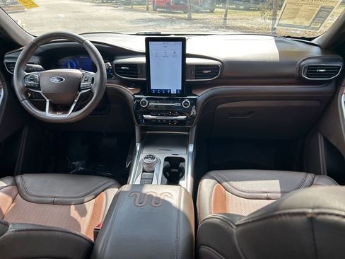 Used 2022 Ford Explorer King Ranch image 10