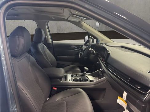 New 2027 Kia Carnival SX w/ Dark Edition Package FWD image 17