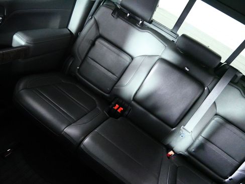Used 2019 GMC Sierra 1500 Denali w/ Denali Ultimate Package AWD/4WD image 12