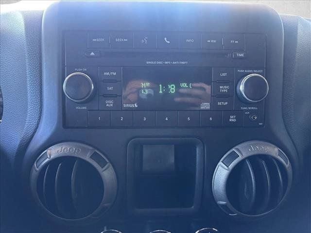 Used 2014 Jeep Wrangler Unlimited Sport w/ Connectivity Group AWD/4WD image 13