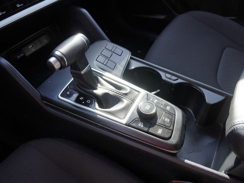 Used 2024 Kia Sportage LX image 14