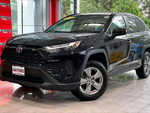 Used 2024 Toyota RAV4 LE AWD/4WD image 1