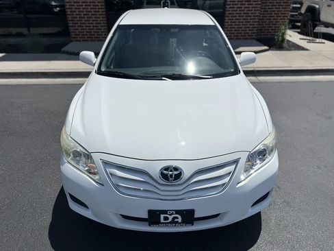 Used 2011 Toyota Camry LE w/ LE Extra-Value Pkg FWD image 9
