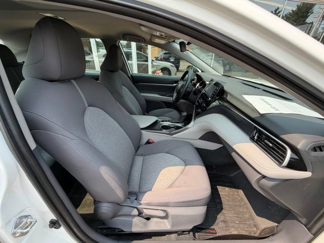 Used 2021 Toyota Camry LE FWD image 11