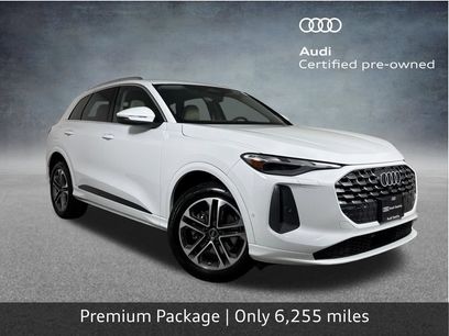 Used 2025 Audi Q5 Premium w/ Convenience Package