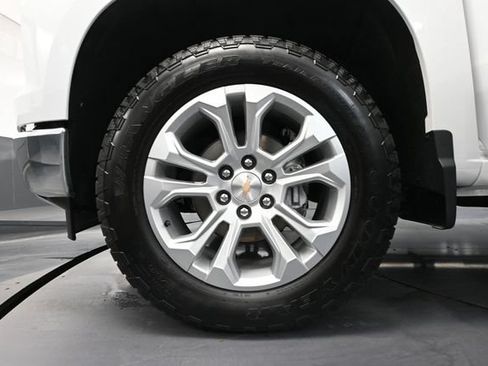 Used 2026 Chevrolet Silverado 1500 LTZ w/ LTZ Premium Package AWD/4WD image 20