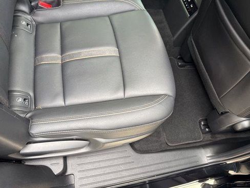 Used 2025 MAZDA CX-90 3.3 Turbo w/ Select Package image 32