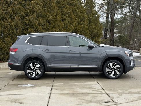 New 2026 Volkswagen Atlas SEL image 8