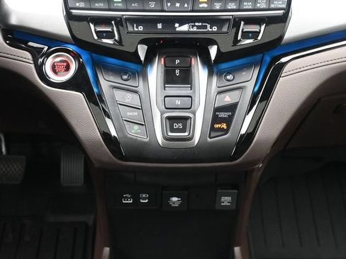 Used 2025 Honda Odyssey Touring image 23