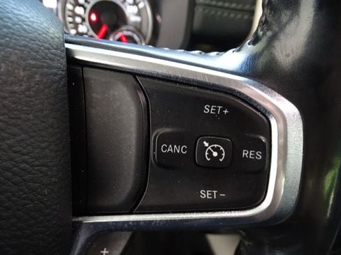 Used 2019 RAM 1500 Laramie AWD/4WD image 8