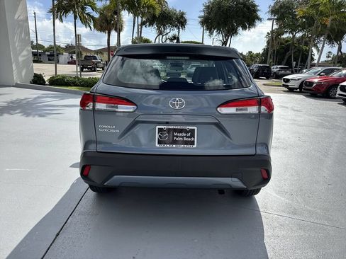 Used 2023 Toyota Corolla Cross L FWD image 2