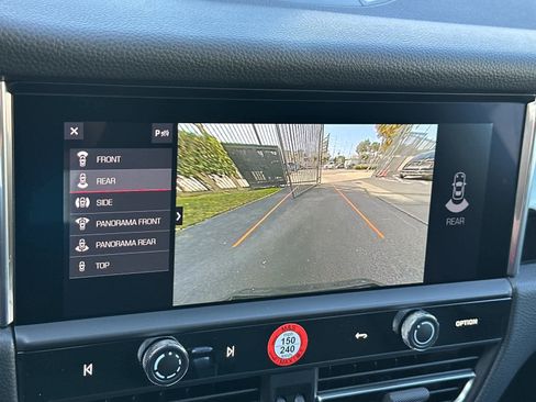 New 2026 Porsche Macan AWD/4WD image 22