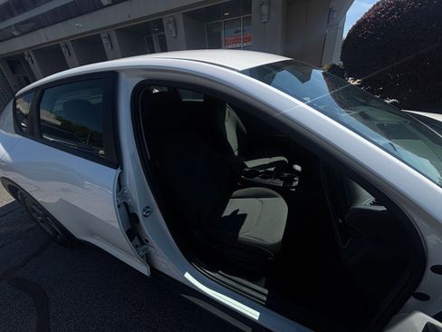 Used 2025 Kia K4 LXS image 36