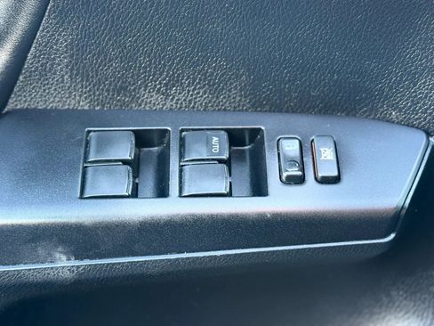 Used 2017 Toyota RAV4 XLE FWD image 14