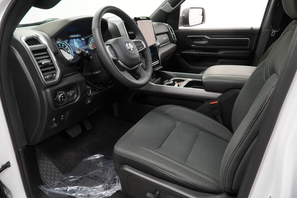 Used 2025 RAM 1500 Big Horn AWD/4WD image 19