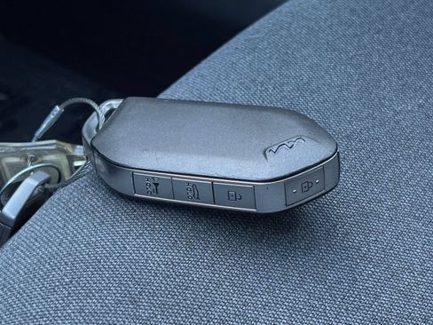 Used 2025 Kia K4 FWD image 21