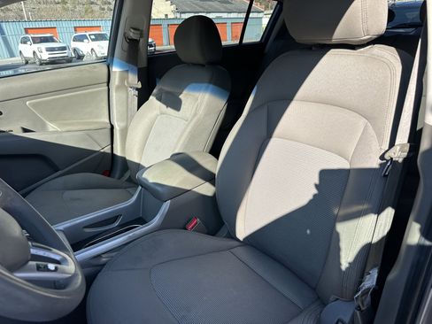 Used 2016 Kia Sportage LX w/ LX Popular Package image 19