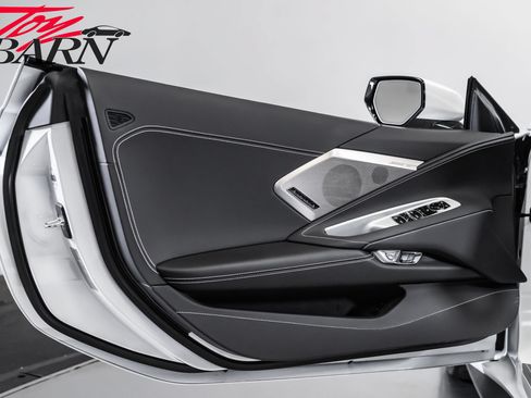 Used 2025 Chevrolet Corvette Stingray Preferred Conv w/ Z51 Performance Package RWD image 25