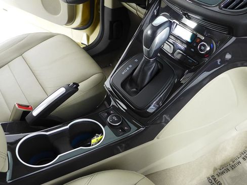 Used 2014 Ford Escape Titanium FWD image 15