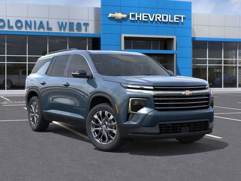 Used 2026 Chevrolet Traverse LT w/ Sun and Wheel Package AWD/4WD image 13