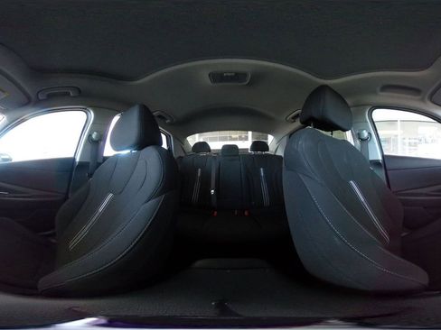 Used 2025 Hyundai Elantra SEL image 45