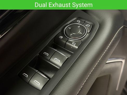 Used 2025 Chevrolet Suburban Premier AWD/4WD image 34