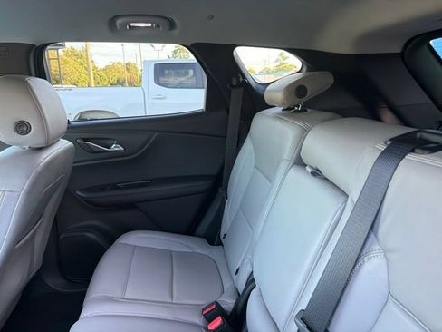 Used 2020 Chevrolet Blazer LT FWD image 9