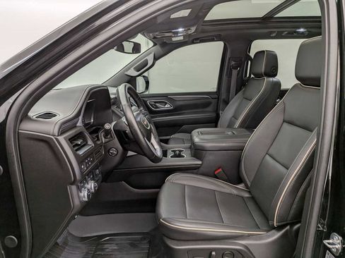 Certified 2024 GMC Yukon XL SLT image 18