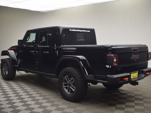 New 2026 Jeep Gladiator Mojave image 13