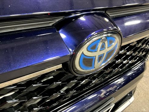 Used 2023 Toyota RAV4 XSE image 28