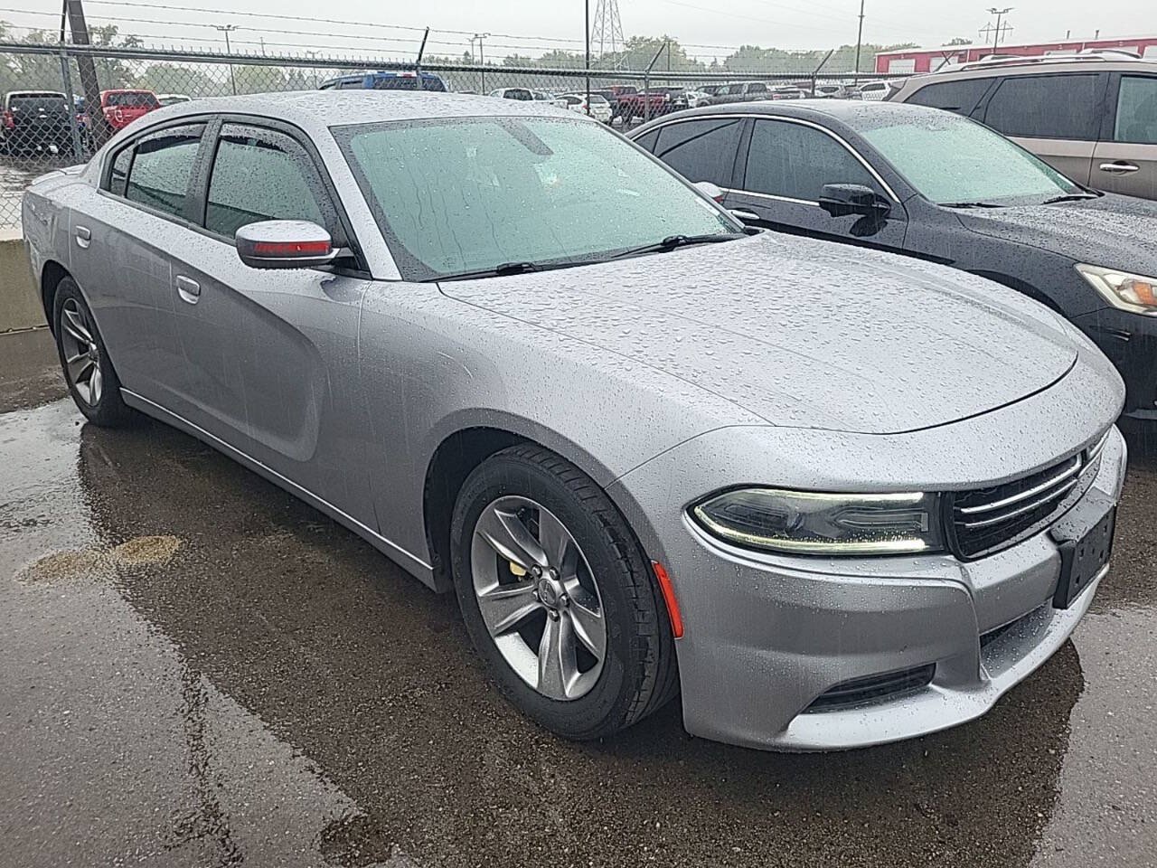 Used 2015 Dodge Charger SE w/ Sport Appearance Group RWD image 6