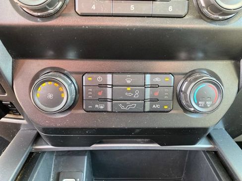Used 2019 Ford F150 XLT w/ Equipment Group 302A Luxury AWD/4WD image 27