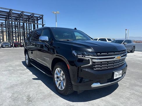 Used 2024 Chevrolet Suburban Premier RWD image 3