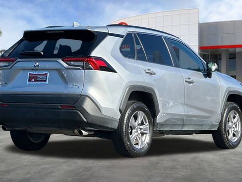 Certified 2022 Toyota RAV4 LE image 5