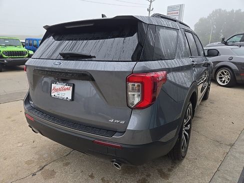 Used 2022 Ford Explorer ST-Line image 10