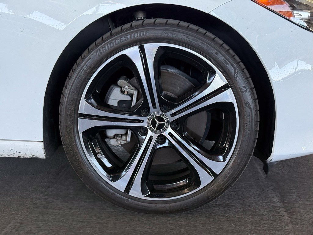 Used 2023 Mercedes-Benz C 300 Sedan image 5
