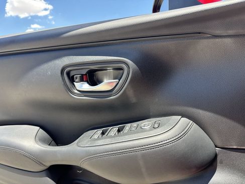 Certified 2025 Honda HR-V EX-L image 19