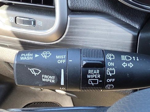 Used 2021 Jeep Grand Cherokee Laredo X AWD/4WD image 37