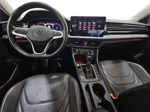 Used 2025 Volkswagen Jetta SEL FWD image 7