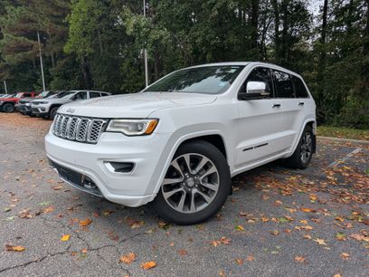 Used 2017 Jeep Grand Cherokee Overland w/ Jeep Active Safety Group